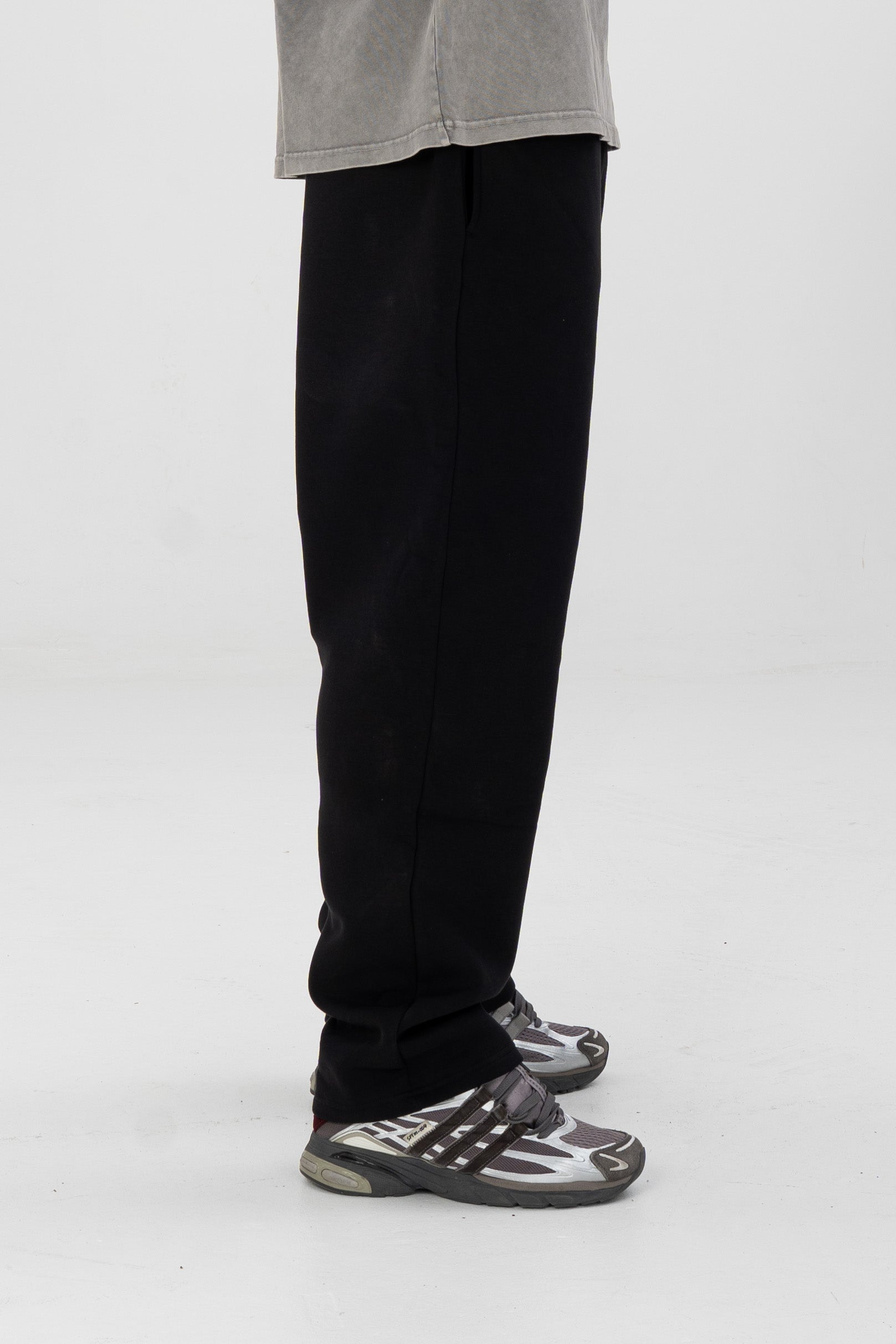 BASIC TRACK PANTS