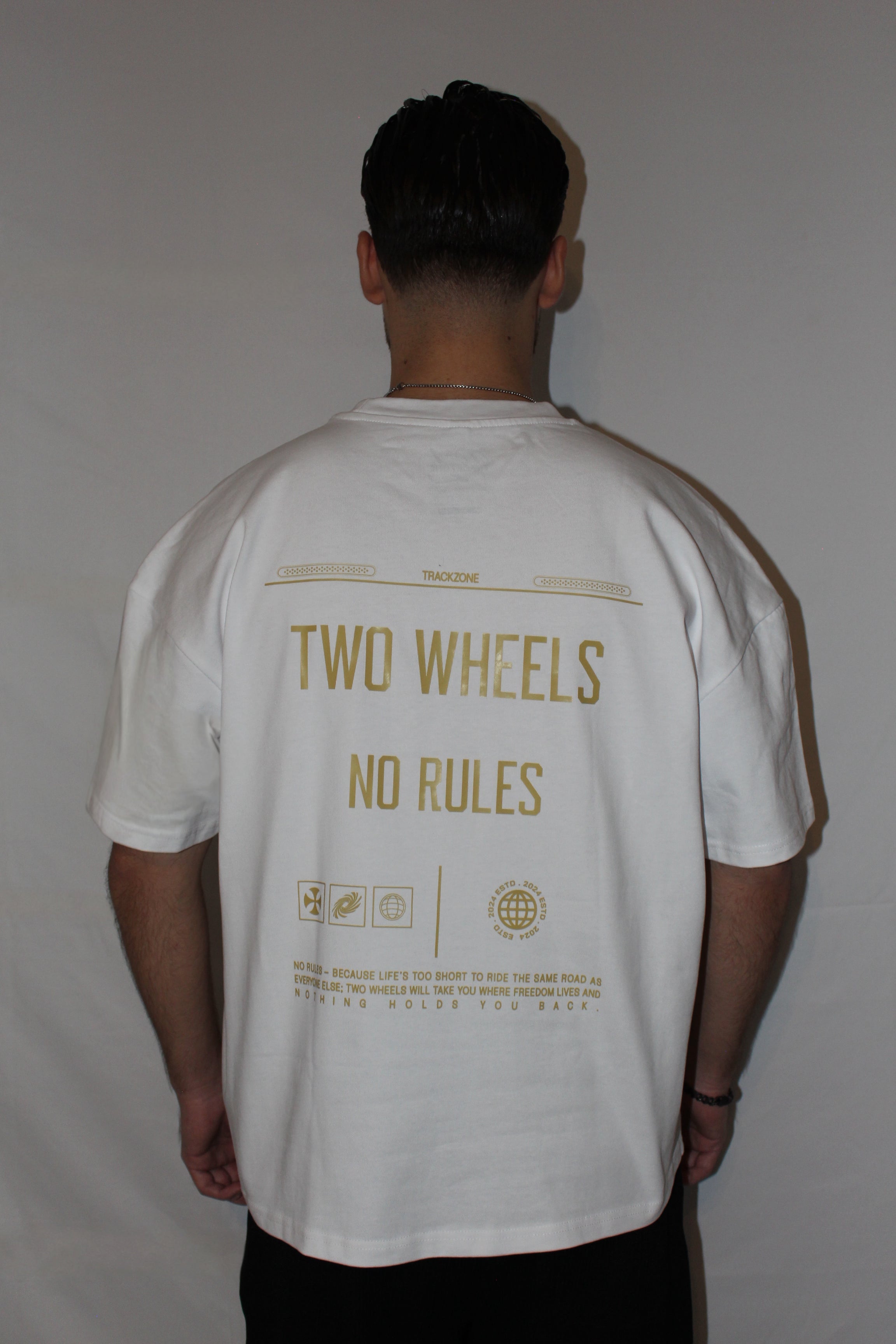 TWO WHEELS NO RULES TEE WHITE