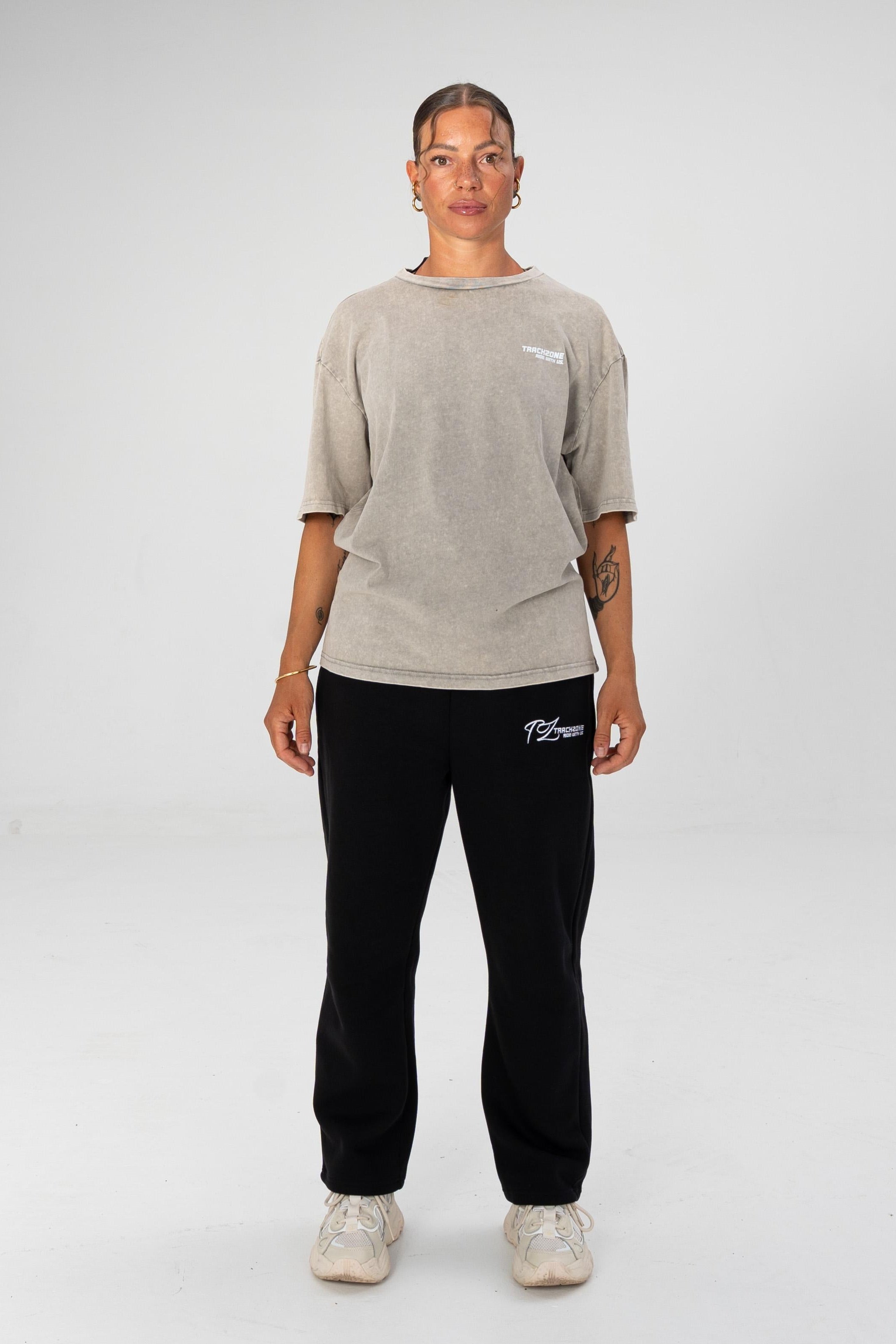 BASIC TRACK PANTS