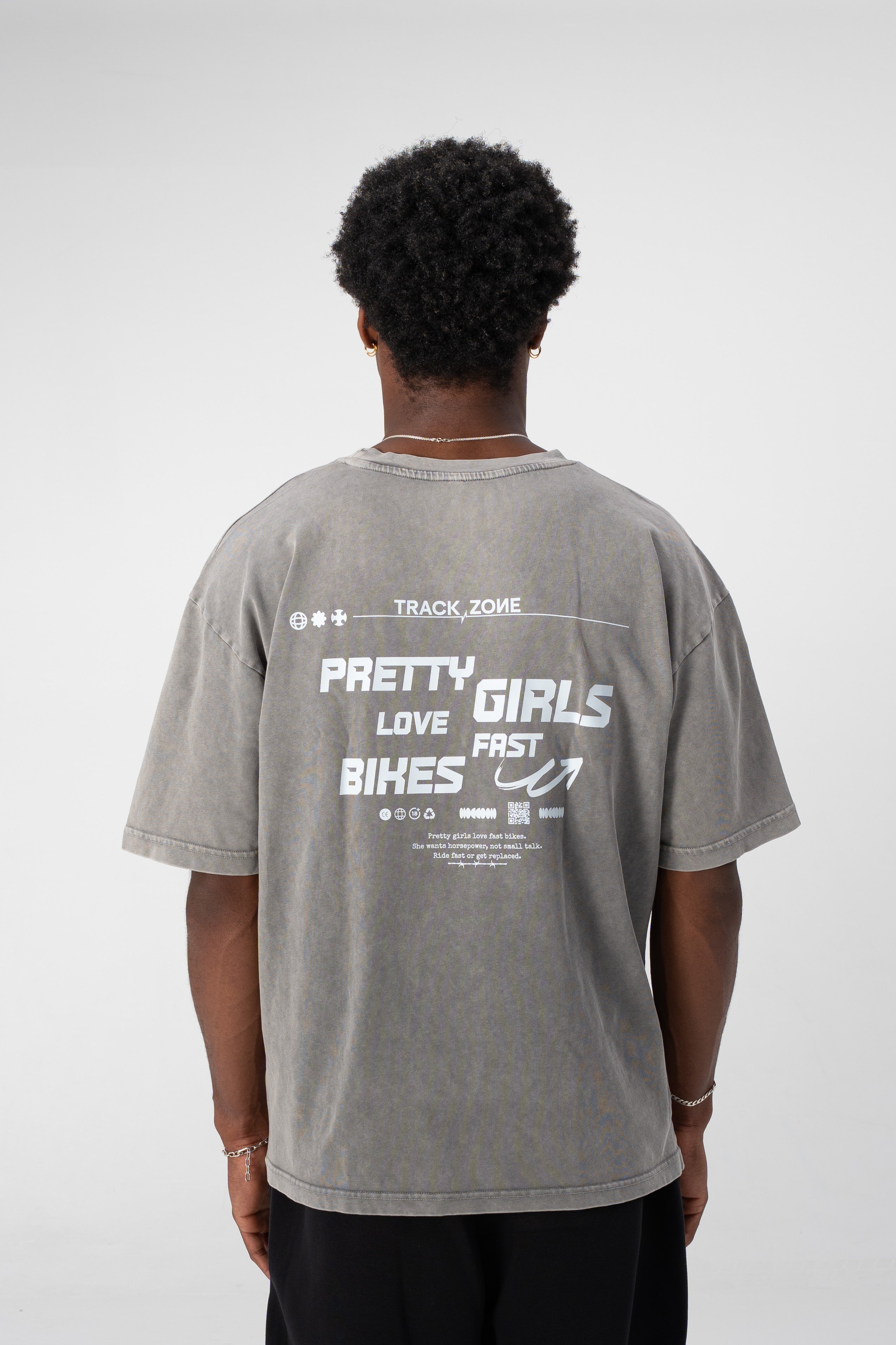 PRETTY GIRLS TEE